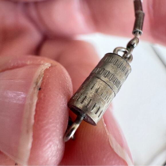 Native American Marked CP Zuni Silver Coral Star Pendant Necklace Barrel Clasp - Picture 7 of 8